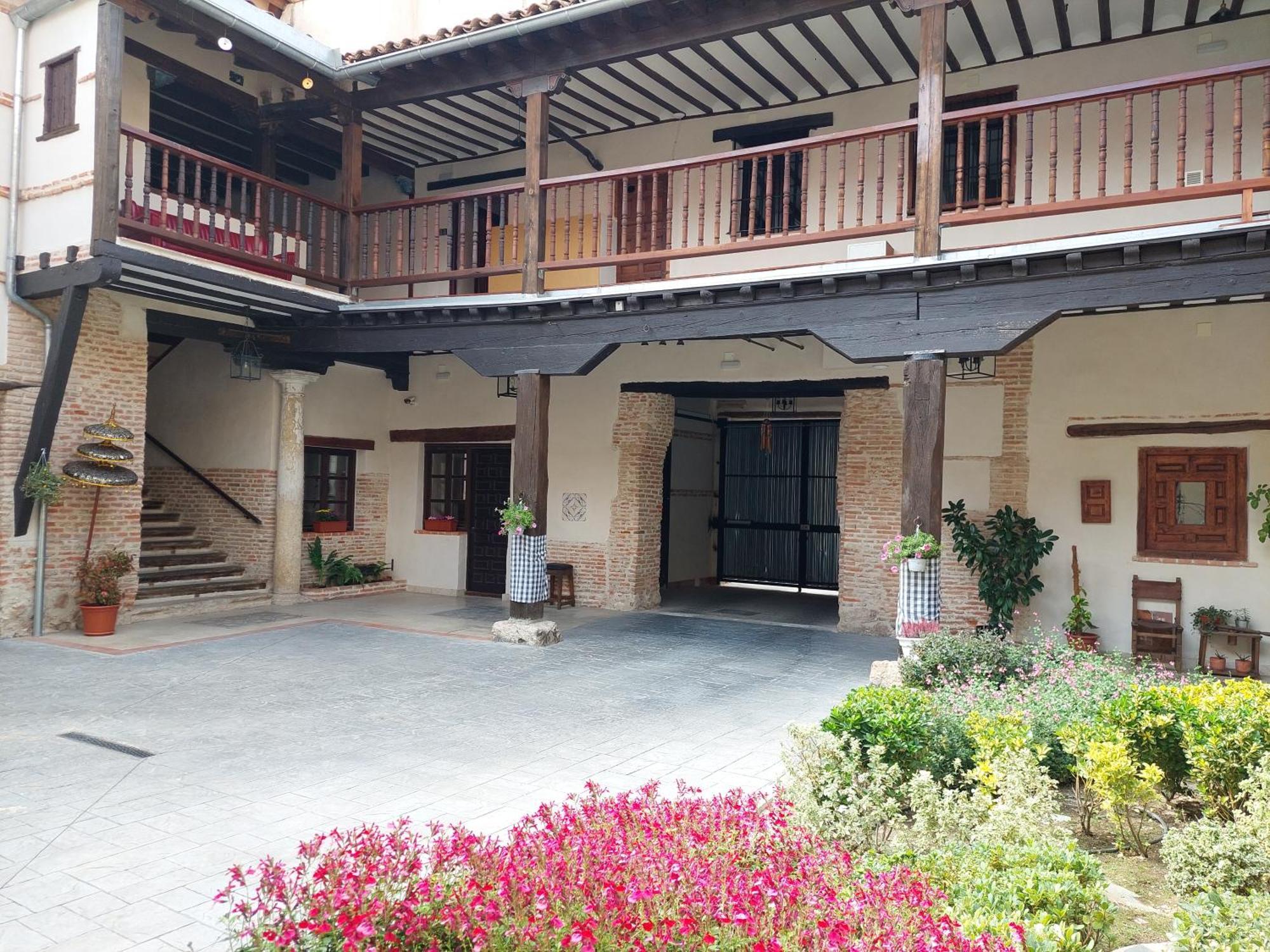 La Casona Del Asno Apartment Alcala de Henares Ngoại thất bức ảnh